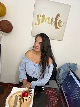 Antonella_Julieta webcam