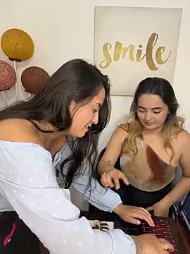 Antonella_Julieta webcam