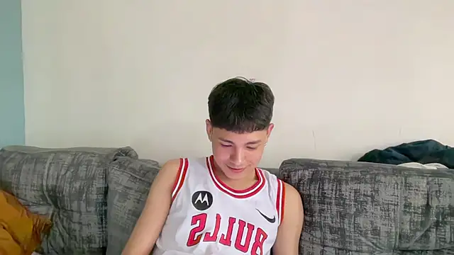 Andy_Belier23's live cam