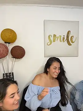 Antonella_Julieta webcam