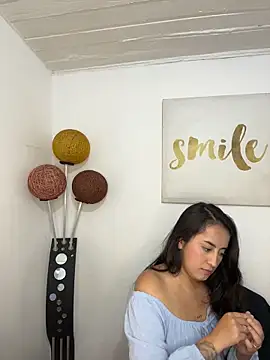 Antonella_Julieta webcam