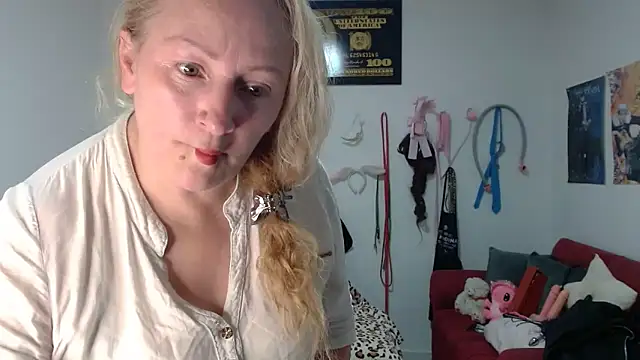 emperabigbootybigass webcam