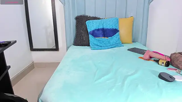 Cleopatra_Trans webcam