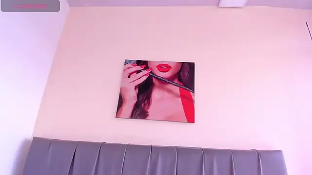 violet_myerrs webcam
