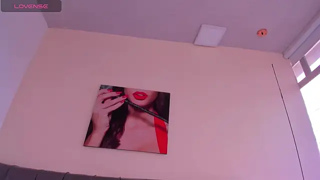 violet_myerrs webcam