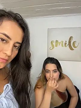 Antonella_Julieta webcam