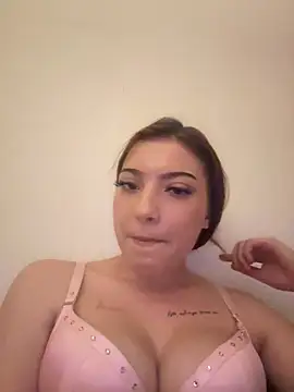 Webcam Model (SofieKayla)  is live.Free join now!