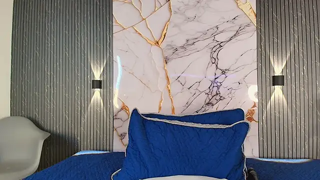 big_tits_in_your_face webcam