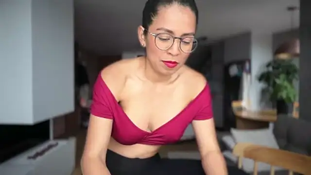 illaroom live sex cam