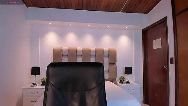 Alicee_Broownn webcam