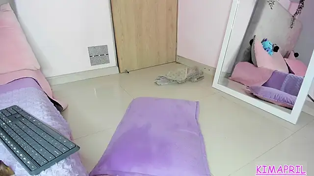 kimapril - KIMAPRIL's free webcam - UK Sex Cams