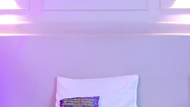 naomiklarc - NaomiKlarc's free webcam - UK Sex Cams