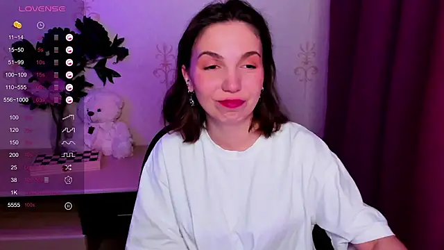 kindhazelhere_ - KindHazelHere_'s free webcam - UK Sex Cams