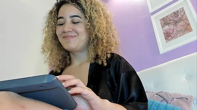 Charlotte11-11 webcam