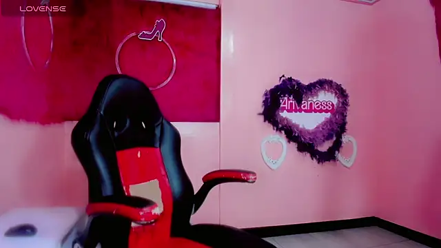 Karlaa_Hernandez_ webcam