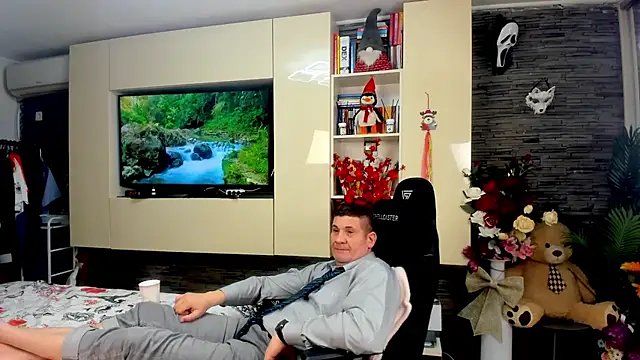 SpartacusDaddy48 webcam