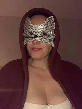 hotbrunettemass webcam