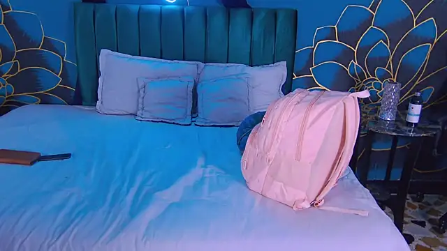 Luna_Dante_fox webcam