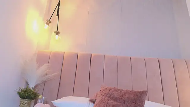 Samantha_Lunaa webcam