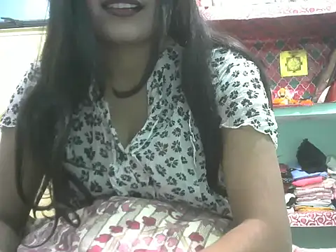Lovely-Pandey webcam