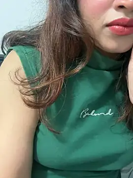 riya_sharma11 webcam