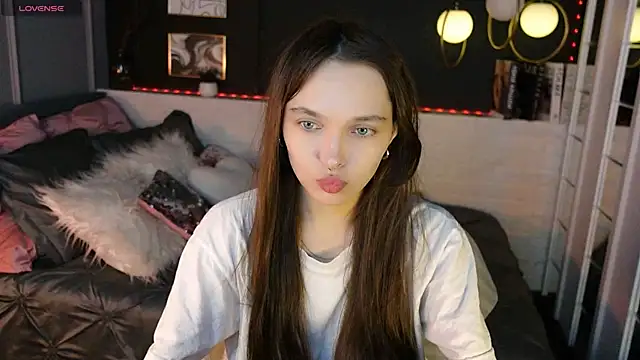 ChloeSunny webcam