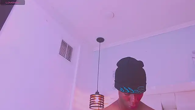 santiago_ortiz_ - Santiago_Ortiz_'s free webcam - UK Sex Cams