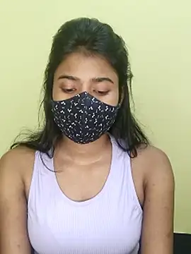 trinasa Stripchat cam model