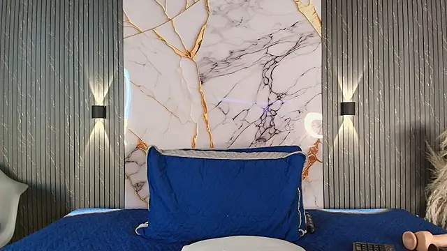 big_tits_in_your_face webcam