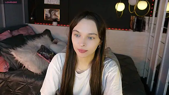 ChloeSunny webcam