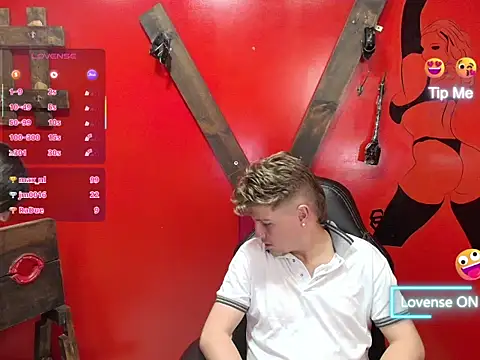 justiin_and_brianna_bdsm - Justiin_and_brianna_BDSM's free webcam - UK Sex Cams