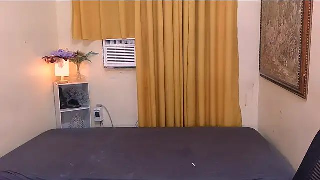 Mimi_Mckinley webcam