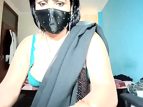 YourDesi_Laila_ webcam
