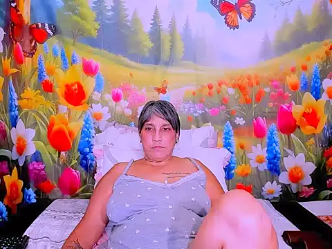indianroxy webcam