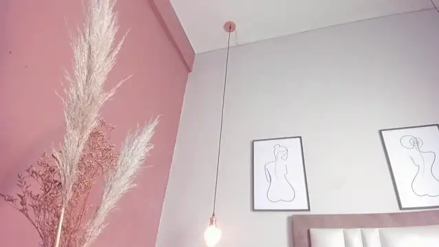 SabrinaWarren_ webcam