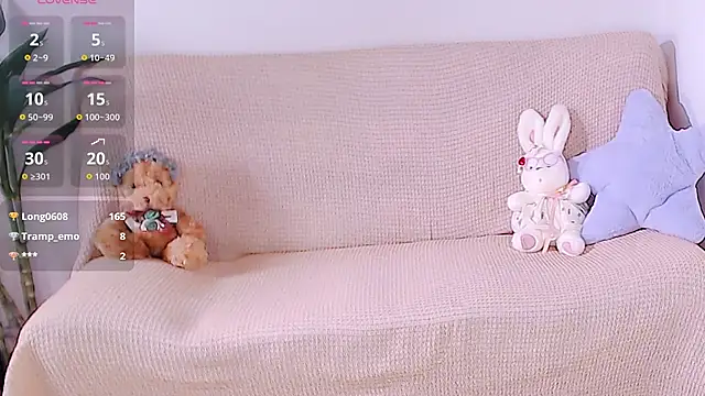 美女Luck-256在线直播