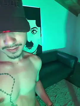 Cuteathleticboys webcam