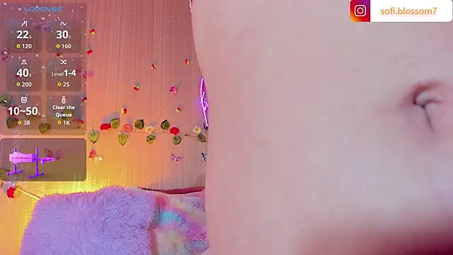 Sofi_Blossom webcam