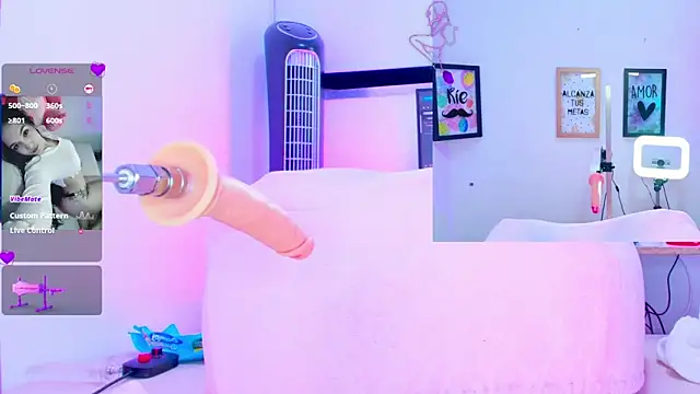 Scarlett-Smile webcam