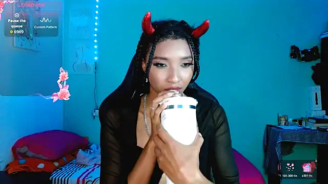 sensitive_brunette webcam