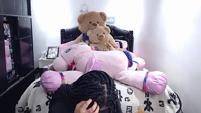 devi_black13_ webcam