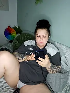 Saucy-Serenity webcam