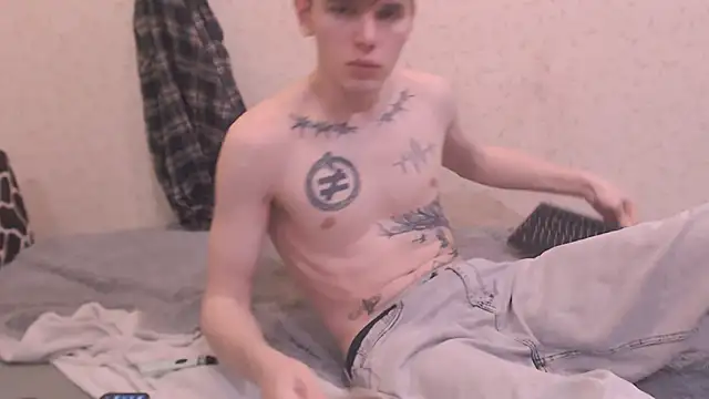 fredd_xanders (M young) - Cumshow + Help on meds