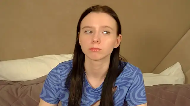 Live sex cam of ArinaKubrick