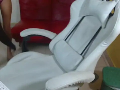 hellens_queenx webcam