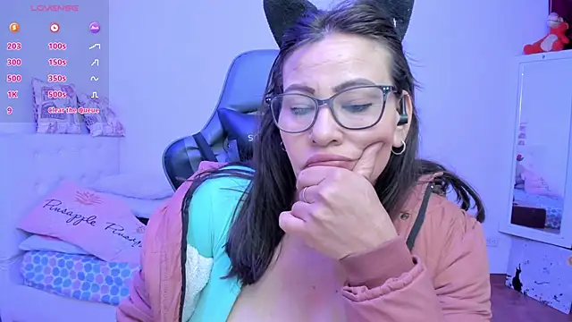 esmeralda_milf webcam