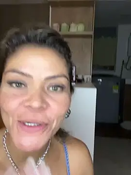 tabata_monroee webcam