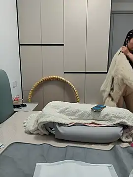 zzdd999 Stripchat cam model