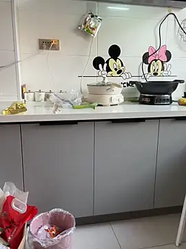 美女luckybaby666999在线直播