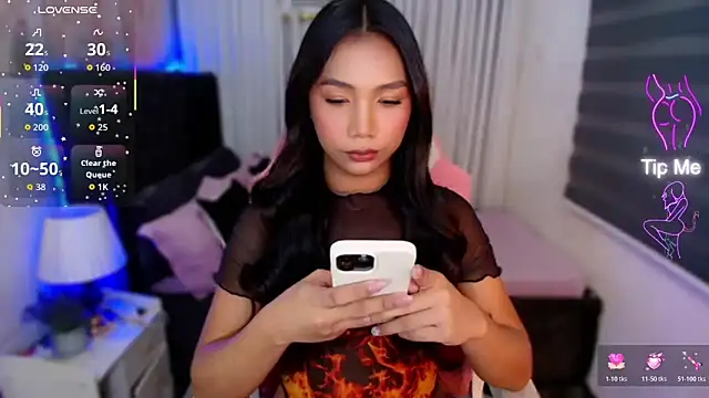 fuckingnaughtyjade webcam